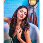 Eshanya Maheshwari Instagram - 𝐼 𝑒𝓍𝒾𝓈𝓉 𝒶𝓈 𝐼 𝒶𝓂, 𝒯𝒽𝒶𝓉 𝒾𝓈 𝑒𝓃𝑜𝓊𝑔𝒽. ✨✨✨ Photographer- @neerajskk H&M- @garg_kinjal #throwback #photoshoot #poser #model #missmywork #eshanyamaheshwari