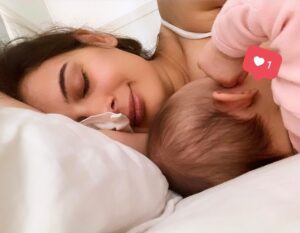 Evelyn Sharma Instagram - If you’re wondering why I post photos of me breastfeeding, it’s because it’s my whole life right now. 👼🏻 It’s a full time job with a lot of extra hours and sleepless nights. But your payment is a happy and healthy baby 🥰 which is all you want as a mommy. 💯 I don’t exclusively breastfeed though. My baby girl needs a little top up once in a while and mommy a hot bath while daddy takes over! 🍼 #happymommy #happybaby #breastfeeding #babynutrition #besttimeofmylife