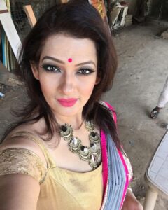 Falguni Rajani Instagram - Memories of #bhabijigharparhain 
2018

@irisproductions89 
@shreemantagharchisoonofficial 
@shreemanta_ghar_chi_soon 
@shreemanta_gharchi_soon 
@shrimantagharchisoonofficial
