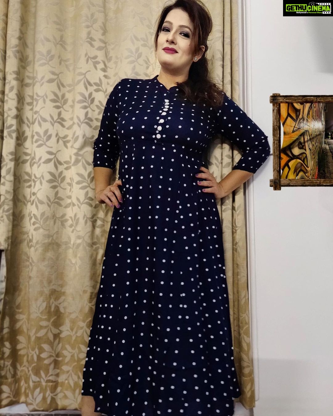 Falguni Rajani Instagram - Super comfortable dresses Super soft materiel. . You can wear it in any season ππβ₯οΈ . Outfit from- @get_me_that Do follow and shop from the above mentioned page, they have very exclusive dresses, and many other shopping products at a very reasonable price and very good fabrics. #fashion #suit #style #suitstyle #girlsfashion #dresses #onlineshopping #kurti #womenwear #indianwear #punjabisuits #instafashion #ethnicwear #designer #kurtis #dress #lengha #indianfashion #fashionblogger #india #ethnic #bhfyp