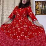 Falguni Rajani Instagram - Laal chhadi maidan khadi Kya khub ladi khya khub ladi 😄💃🏻♥️ Red my favourite 😘 Wearing :- @get_me_that #suits #fashion #suit #style #suitstyle #girlsfashion #dresses #onlineshopping #kurti #womenwear #indianwear #punjabisuits #instafashion #ethnicwear #designer #kurtis #dress #lengha #indianfashion #fashionblogger #india #ethnic #bhfyp