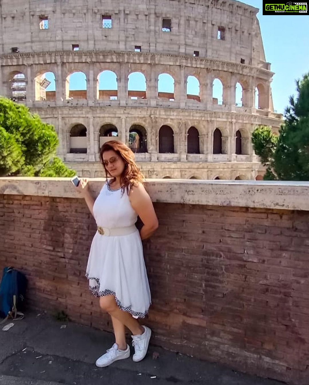 Falguni Rajani - 18.9K Likes - #colosceum #rome #italy