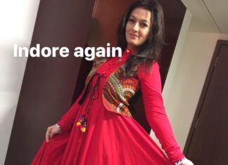 Falguni Rajani Instagram - Last year navratri I was invited at many places Ahmedabad twice, indore twice, Vadodara 😄💃🏻💃🏻💃🏻💃🏻💃🏻💃🏻