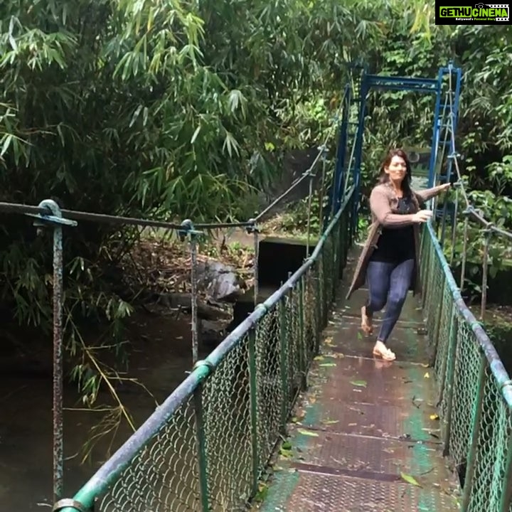 Falguni Rajani Instagram - Coorg ki vaadiyon me