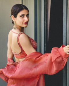 Fatima Sana Shaikh Instagram - Styled by: @akshitas11 
Assisted by: @khushi46 
💃🏻: @ridhimehraofficial