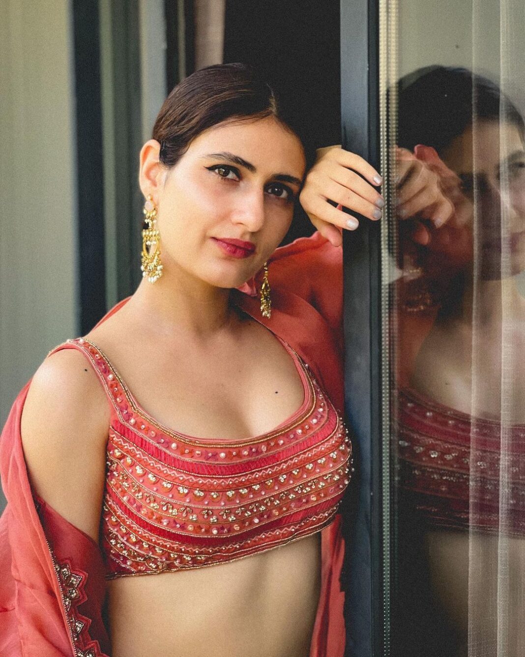 Fatima Sana Shaikh Instagram - Styled by: @akshitas11 Assisted by: @khushi46 💃🏻: @ridhimehraofficial