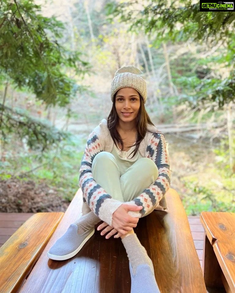 Freida Pinto Instagram - Big Sur called...I answered!