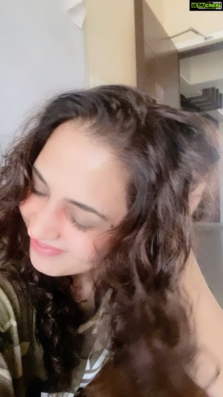 Gajala Instagram - The best feeling wen u look at him & hez already staringš„°ā¤ļø . . #love #smiling #happypeople #lovelife #gajala #gazala #reelsinstagram #reelitfeelit #reelit