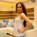 Gajala Instagram - My mood depends on how good my hair looks😉 . 📸 @ujwalgupta_ Earrings by : @glamours_earings OMG😊 #gazala #gajala #white #staystrong #lovelife