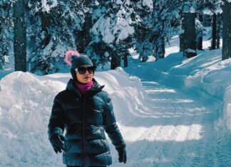 Gajala Instagram - Snow candy!❄️ @jktourismofficial 📸 @gulmarg_aaqib #gazala#gajala#gulmarg#kashmir Gulmarg, Kashmir