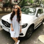 Gajala Instagram - Curls & Sunglasses😎And you Go girl💞 Hair- @salon_aysha #hairdone #salonayesha #gajala #gazala #mercedesbenz #hair #curls #aviators #sunshine