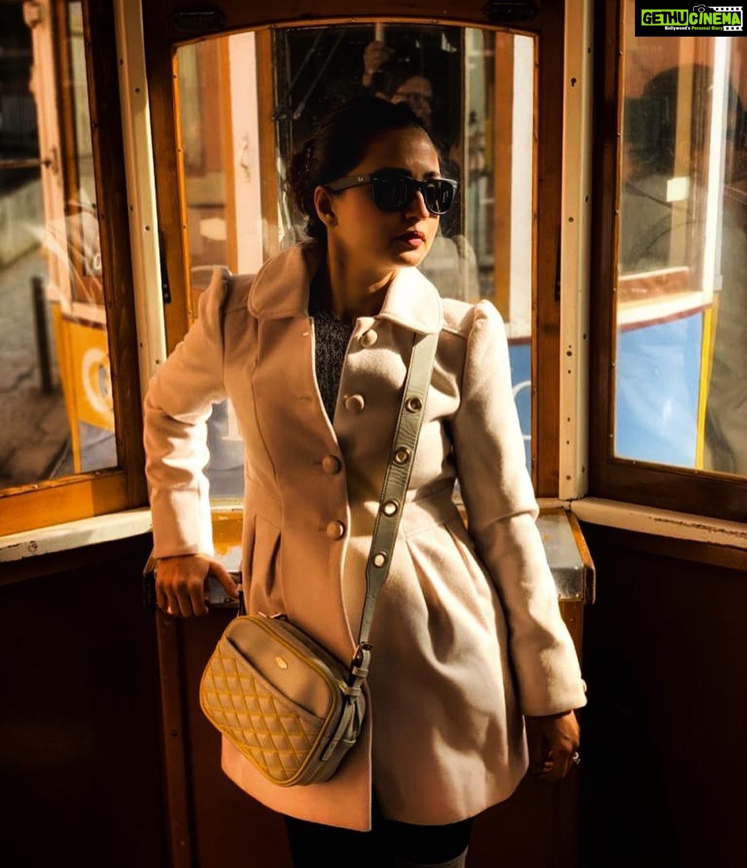Gajala Instagram - Let’s finish the conversation..!!!!!!💄 #gazala#gajala#porto#portugal #traveldiaries #porti#portoportugal #portugal #red#gajala#gazala#teluguactress#telugu #explore #explorepage #trendyfashion #worthit #travel #traveltheworld #best Lisbon, Portugal