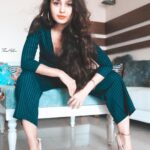 Gajala Instagram - You're distracting me! Juz Go away🚫 📸@Photuwalas Edit @dark_creation01 #gazzii #gazala#gajala#photoshoot#kool#colors#makeup #telugu #telugugirl#movies ETC.