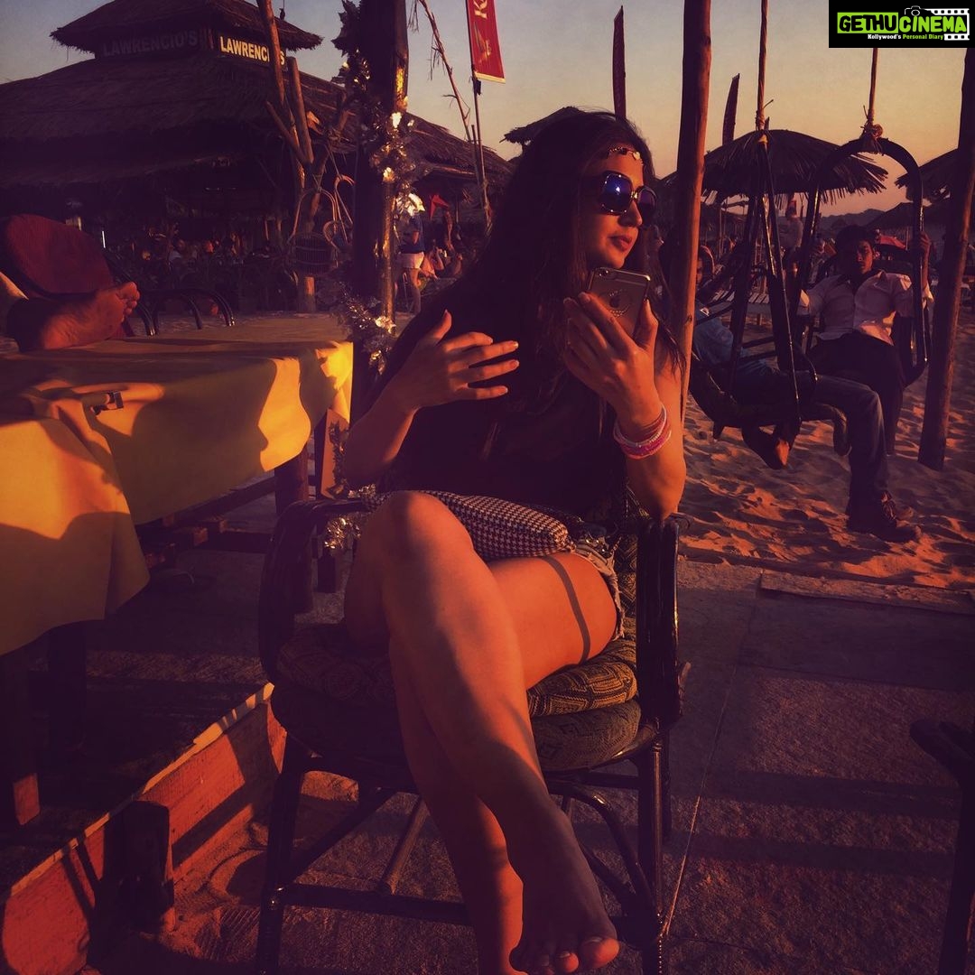 Gajala Instagram - Any News from Goa?? #gazala#gajala#goa#goabeach#sunshine #telugugirl #teluguactress #gajala#gazala#teluguactress#telugu #explore #explorepage #trendyfashion #worthit #travel #traveltheworld #best Goa Beach