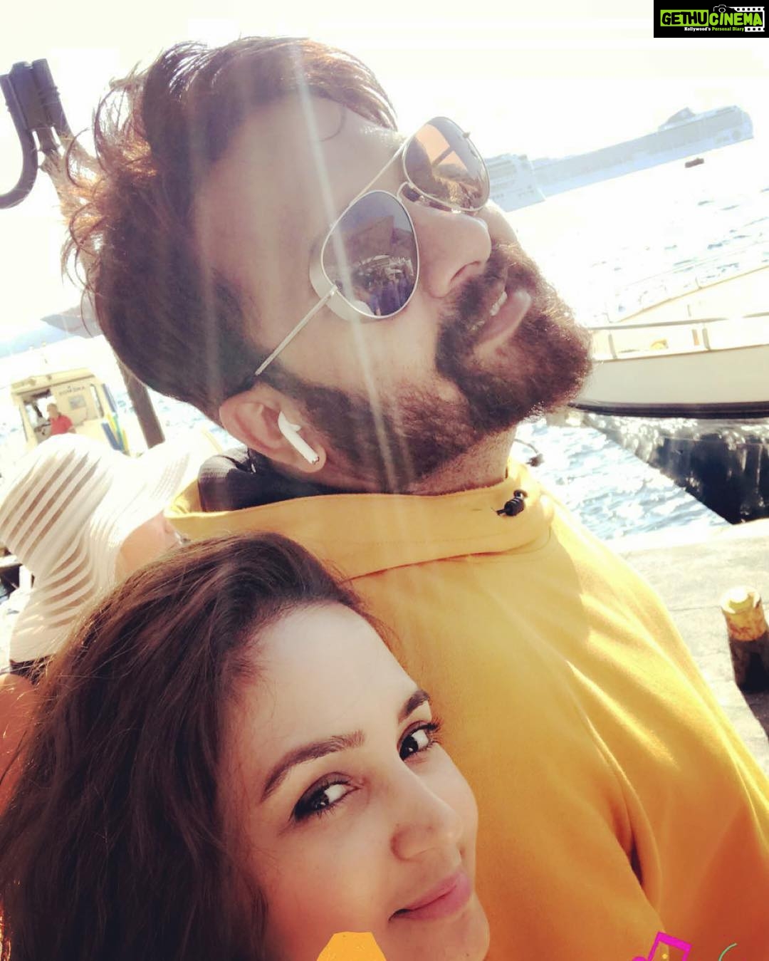 Gajala Instagram - US❤️ “ I Am Yours No Refunds 😍 HAPPY ANNIVERSARY HUBBY😘❤️ @faisal_miya__photuwale 🤗 #happyanniversary #3yearsofmarriage #gajala #gazala #lifeisblessed #hubbylove #love