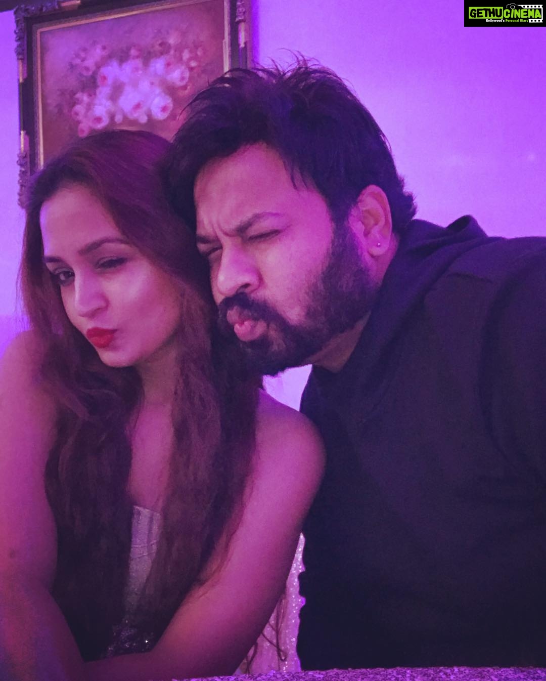 Gajala Instagram - US❤️ “ I Am Yours No Refunds 😍 HAPPY ANNIVERSARY HUBBY😘❤️ @faisal_miya__photuwale 🤗 #happyanniversary #3yearsofmarriage #gajala #gazala #lifeisblessed #hubbylove #love