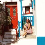 Gajala Instagram - Peace is the Beauty of Life. It Is Sunshine ☀️ #mykonos 📷 @faisal_miya__photuwale @sharadkelkar @rizwan7896 @iamkaranp thank you guys for capturing these memories for me😘😘 Little Venice, Mykonos, Greece