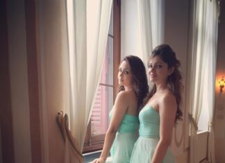Gajala Instagram - Twinning 😍❤️ HAPPY HAPPY BIRTHDAY Mrs Shukla 😘😘 @rubinadilaik God bless u with lots of happiness in Life😘😍🤗 #rubinadilaik #birthday #italy #twinning #sister Brandon Castle