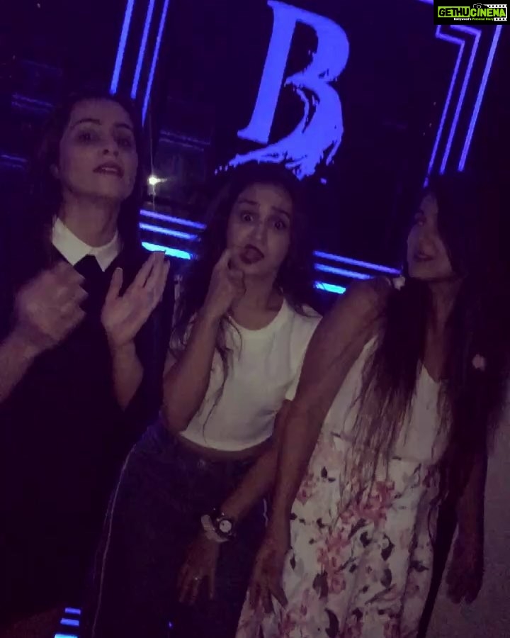 Gajala Instagram - Finding friends wth the same mental disorder ............ ITS PRICELESSπππ€£π€£ππ½ππ½ππ @tintin3012 @keertikelkar @iamnehap @iammuskaanp #b#partytime #friends #ccchaps #fashion #redlips #curlyhair #denuim #flarepants #sporty #chopard #chopardwatch #loveforwatches#b #blounge #life #love #crazy #crazyfriends β€οΈβ€οΈ Juhu Beach
