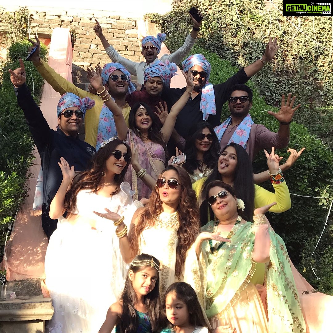Gajala Instagram - Masti Masti & more Mastiππ½ππ½ππ @srishtyrode24 @keertikelkar @tintin3012 @iamnehap @rahuollohani @sharadkelkar @sharadkelkar @faisal_miya__photuwale @manojpunjabi1 @meghnachitalia @iammuskaanp @iamkaranp Woodville Palace Hotel, Shimla