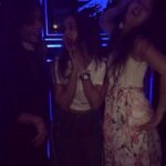 Gajala Instagram - Finding friends wth the same mental disorder ............ ITS PRICELESS😘😘🤣🤣💃🏽💃🏽😇😇 @tintin3012 @keertikelkar @iamnehap @iammuskaanp #b#partytime #friends #ccchaps #fashion #redlips #curlyhair #denuim #flarepants #sporty #chopard #chopardwatch #loveforwatches#b #blounge #life #love #crazy #crazyfriends ❤️❤️ Juhu Beach
