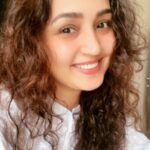 Gajala Instagram – Thank God it’s FRIDAY………..🥰

.
.
.
.
.
.
.
#friday #white #gajala #gazala #love #peace #blessed #smile #instapic #picoftheday #instagram #dailypic #bepositive #lifeisgood #curlyhair #salonayesha