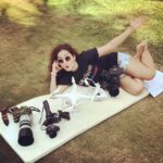 Gajala Instagram - 😂😂😂 kitna kaam karte hai😜😜let's play😉😉@bucketlistplay@filmygyan #teamworkmakesthedreamwork #traveldiaries #funtimes #stylecracker #notimeforbullshit #weloveourjob #musiclovers