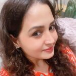 Gajala Instagram - Flaunting my indian ness…….😉😻 . . . THANK YOU😘 @rubinadilaik for this lovely outfit😍 . . . . Jewellery by @sanishjewels @sanjaysahijwani 😍 . . . . #gajala #gazala #instapic #instadaily #picoftheday #indianwear #simple #orange #color #instafashion #instagram #curlyhair