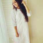 Gajala Instagram - Bcoz its Friday……………..🥰💖 . . . Outfit by: @aarushi.jajodia 😘 Jewel (gold bracelet) : @sanjaysahijwani @sanishjewels 😍 . . . . . . . #white #friday #myday #gajala #gazala #simple #instapic #instadaily #instagram #instafashion #indianwear #curlyhair #gold