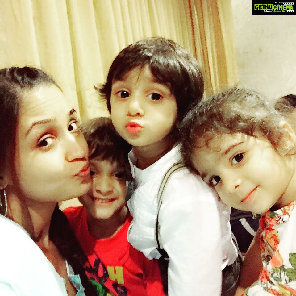 Gajala Instagram - Selfie😝 lets pout😂😂 Angels😇😇blessed 🙏🏻🙏🏻 Alhumdulliah
