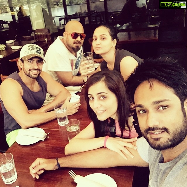 Gajala Instagram - What a eveng😍❤️fun😂masti💃hogging💪🍺😘😘😘