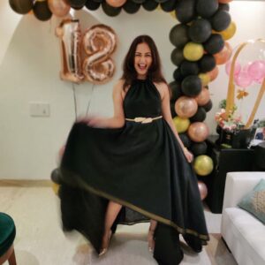 Gajala Instagram - What’s on the menu comes later..
What you’re wearing is first.😜
.
.
@tintin3012 @satyam_waghela  thanks for the lovely outfit😘🤗 .
.
.
#blackdress #gajala #gazala #elegant #redlips #happy #keepsmiling
