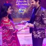 Ganesh Venkatraman Instagram - One of my favourite shows is now relaunching.. 'Namma Veetu Kalyanam' ❤️❤️ Here's the promo for the New season Was sooooper fun shooting for this and re-living all the madness and crazy stuff that went behind our wedding..@prettysunshine28 Best wishes to hosts #tara & #lavanya who are doing a great job with the show Do watch it darlings.... #nammaveetukalyanam