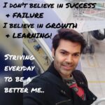 Ganesh Venkatraman Instagram - #becomingthebestversionofyourself If we just change the way we look at SUCCESS & FAILURE...There is a whole new possibility that will open out before us ! Let me know if u guys agree with this.... ❤️ #innerstrength #mindmuscle #resilience #GaneshVenkatram #makingpositivitygoviral