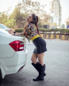 Gurleen Chopra Instagram - I love auto more than car 🚗 .
.
.
Pic credit 📸 @shotfromabhi .
.
.
.
.
#myuniverse #autodriver #cardriver #lifedriver #cutiepie #bubblygirl #mumbaigurl #love #loveyourself #lovelife #lovelove #kisskiss #missmiss #bollywoodactress