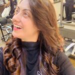 Gurleen Chopra Instagram - If you have only one smile in you, give it to the people you love 💖 . . . #newlook #newhaircut #lovemylook #fashion #blessedgirl #cutipie #newlife #star #sun #moon #chubbycheeks #bollywoodactress #igurleenchopra #followme #happymoments #tiktokgurlen30 #snapchatgurlen30...... Hakim's Aalim Hair 'N' Tattoo Lounge