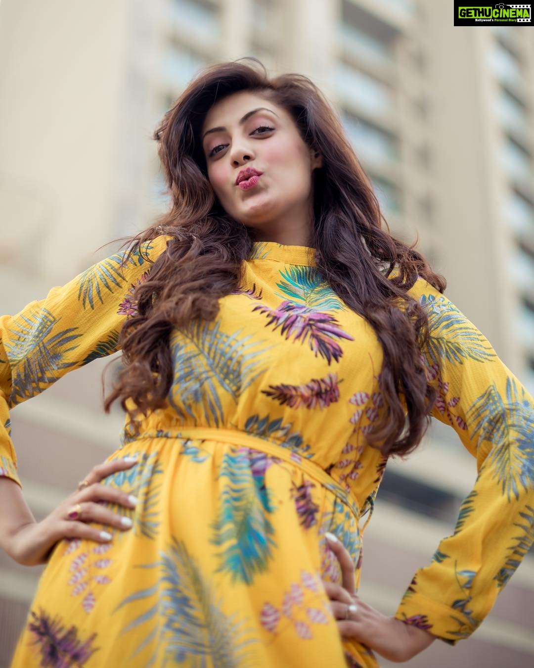 Gurleen Chopra Instagram - I believe in 4G,s ,,, GOD GOAL GROWING GLOWING 💃💃💃 . . #naturalbeauty #nomakeup #enjoyyourjouney #blessedlife #blessedgirl #loveyouall❤️ #lovelife #lifewillloveyouback #sundaymood ... GURLEN Runwal Elegante Tower 1