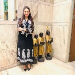 Gurleen Chopra Instagram - 13.04.1919 // All set to attend the event and announcement of #jaliawalabagh movie. Let’s remember the people who sacrificed their life 100 years ago. The View, Above Hard Rock CAFE, Andheri West