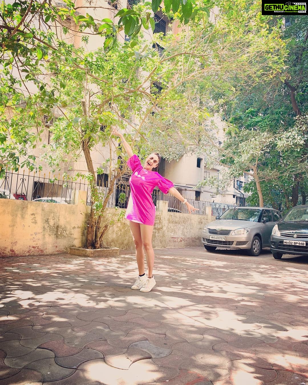 Gurleen Chopra Instagram - The happier you are, the more beautiful you become...💖💖love u all ... GURLEN Mumbai, Maharashtra