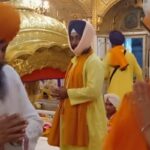 Gurleen Chopra Instagram - Suniya hai tu lakha di kismat banai hai, dekh ta sahi meri arji kithe lukaai hai 🌟🌟 ... earlymng first prayer 1.30 am 🙏🏻 🙌🏻 . . . . #earlymorningprayers #blessingsfromguru #pioussoul #thankyoubabajiforeverything #nanded #heavenonearth #ardaastime #powerfulplace #strengthquotes #positiveenergy #bestfeelings Takhat Sachkhand Shri Hazur Gurudwara, Nanded, Maharashtra