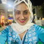 Gurleen Chopra Instagram - Ehi oh asthaan hai jithe ake mere mann nu te rooh nu shaanti mildi hai, thank you 🙏🏻 jathedaar sant baba Kulwant Singh ji for your lovely blessings 🙌🏻🙌🏻 ... . . . . #takhat sachkhand sri hajoor Sahib ji #nanded #hajoorsahib #blessings #god #puresoul #heavenonearth Takhat Sachkhand Shri Hazur Gurudwara, Nanded, Maharashtra