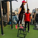 Gurleen Chopra Instagram – Work while they sleep, learn while they party, save while they spend, live like they DREAM….Sunday early mng gym ( 🏋️‍♀️ work out videos coming soon )…. love u all ❤️❤️….GURLEN….#sundaymotivation #hardcoreworkout #legsday #gymlover #myfavplace #gettingreadyforbigdream…. Waves Gym