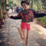 Gurleen Chopra Instagram - Don’t fall for sweet words, fall for sweet efforts 💕 💕..... #happysundayeveryone #lovedancing #enjoytheweekend #loveyourself..... GURLEN The Retreat Hotel & Convention Centre, Madh Mumbai