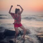 Gurleen Chopra Instagram – Dance is the hidden language of the soul …#enjoyinglife #lovelife #inlove Anjuna Rock Beach