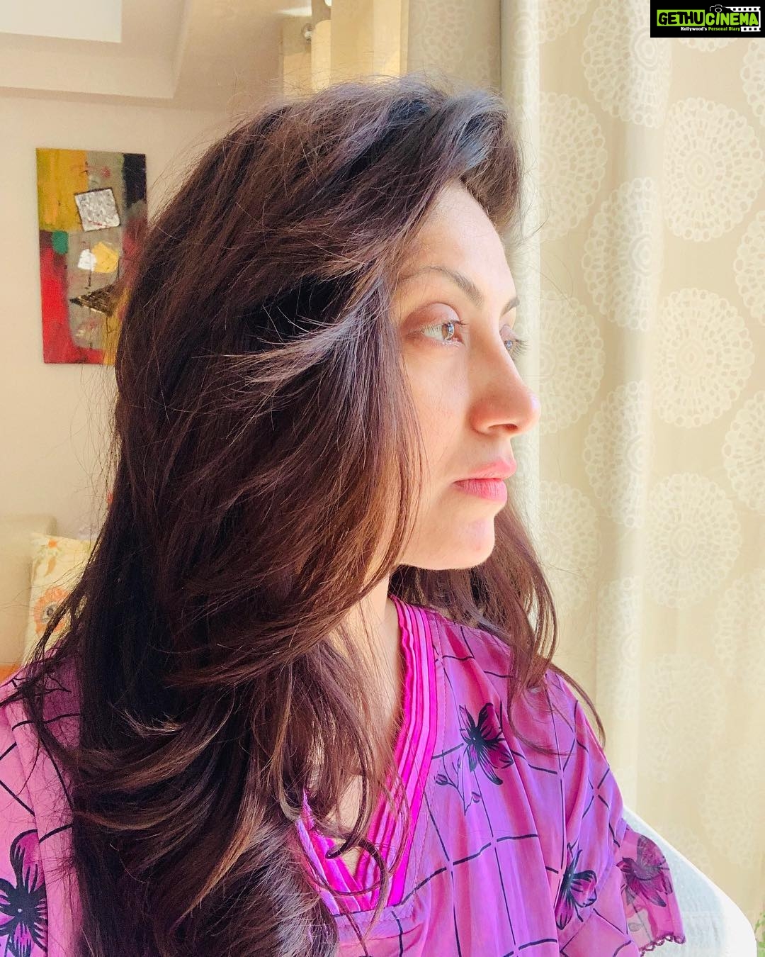 Gurleen Chopra Instagram - Dear soul : I am still learning about what you love, I am going to give us more of that, I promise ππͺππππ₯°π π... gudmng from Dubai.. morning π€³ selfie...# lovedubai #wonderfulpeople #beautifulcountry #uae Dubai, United Arab Emirates
