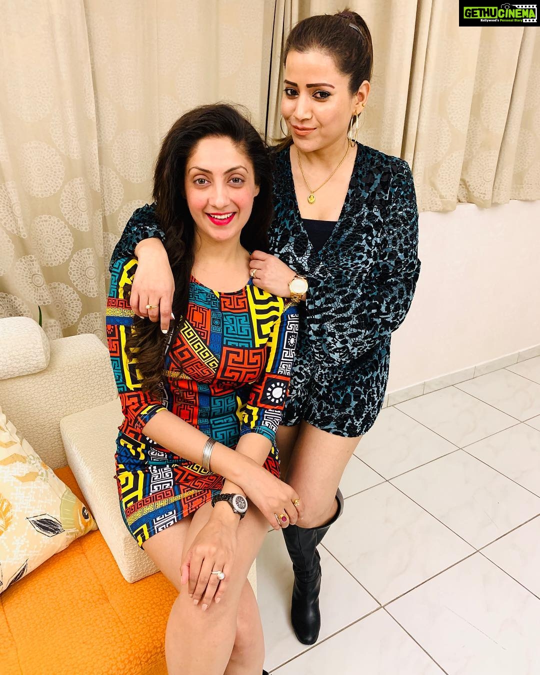 Gurleen Chopra Instagram - Let’s rock boudoir tonight with producer @annie.jangid (women’s day celebrations) Boudoir