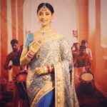 Gurleen Chopra Instagram - I love you, and that’s the beginning and end of everything...#bridalshoot #indianbride #kalaniketanclassic #kalaniketan_sarees Mumbai, Maharashtra