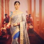 Gurleen Chopra Instagram - I love you, and that’s the beginning and end of everything...#bridalshoot #indianbride #kalaniketanclassic #kalaniketan_sarees Mumbai, Maharashtra