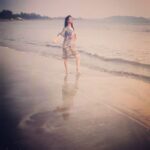 Gurleen Chopra Instagram - So, I close my eyes to old ends,,, and open my heart to new beginnings....🏖 Goa Calangute Beach