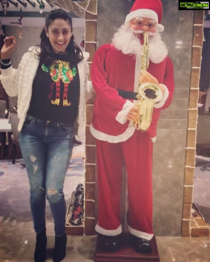 Gurleen Chopra Instagram - Thankyou all for the birthday wishes! I am so touched & thankful to be blessed by such awesome family & friends 🙏🏻 love u all Radisson Chandigarh Zirakpur